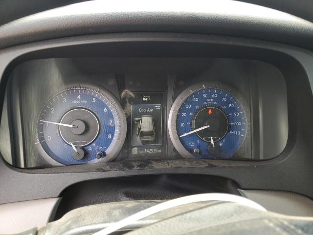 5TDKZ3DC2JS956731 - 2018 TOYOTA SIENNA LE SILVER photo 9