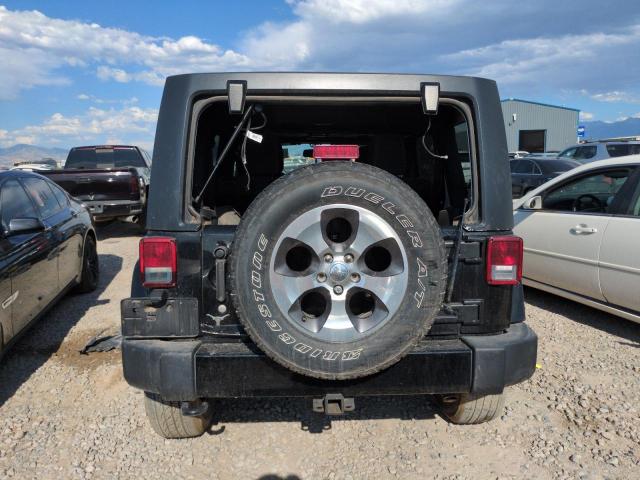 1C4HJWEG5JL893355 - 2018 JEEP WRANGLER U SAHARA Чорний фото 6