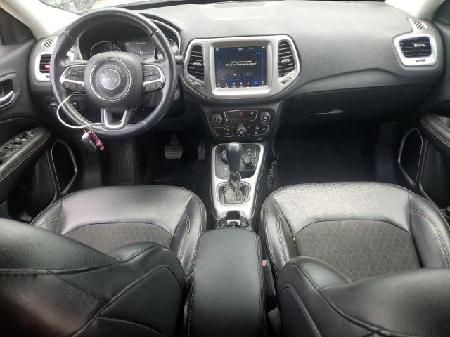 3C4NJDBB9JT161413 - 2018 JEEP COMPASS LATITUDE შავი ფოტო 8