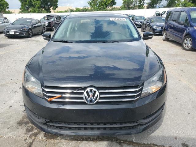 1VWBH7A37DC092681 - 2013 VOLKSWAGEN PASSAT SE 黑色 照片 5