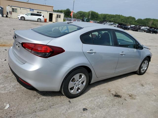 3KPFK4A7XHE088968 - 2017 KIA FORTE LX SILVER photo 3