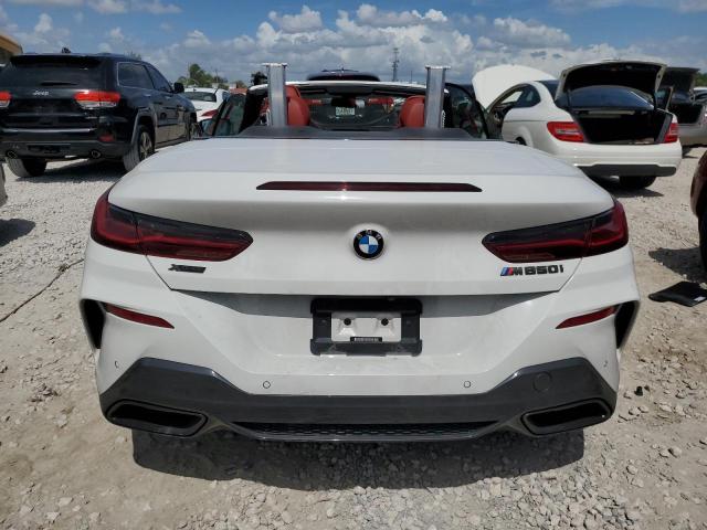 WBAFY4C0XLCE00754 - 2020 BMW M850XI WHITE photo 6