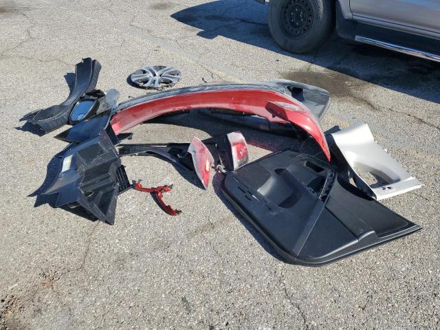 JTMZFREVXHJ116584 - 2017 TOYOTA RAV4 LE 红色 照片 12