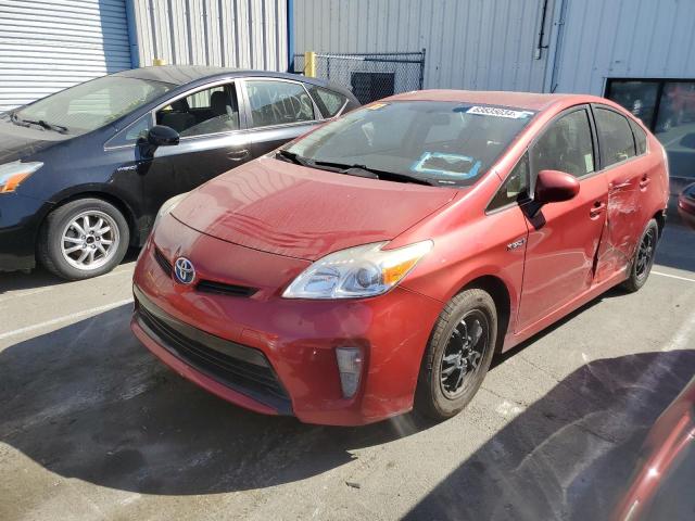 JTDKN3DU9F1937098 - 2015 TOYOTA PRIUS RED photo 1