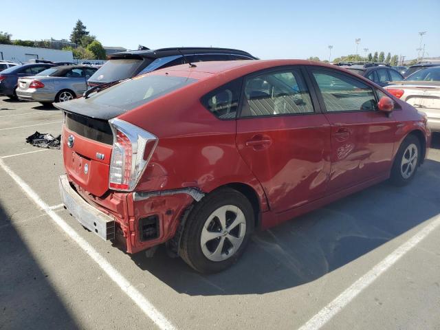 JTDKN3DU9F1937098 - 2015 TOYOTA PRIUS RED photo 3