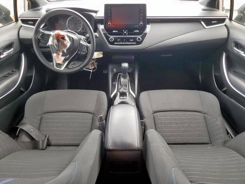 JTDS4MCE5N3507736 - 2022 TOYOTA COROLLA SE SILVER photo 8