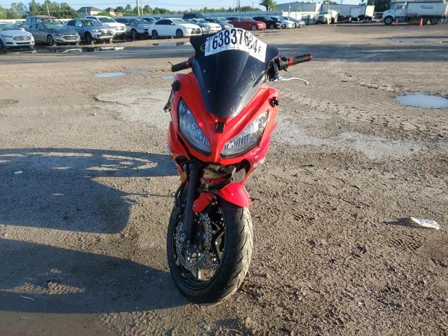 JKAEXEE11CDA06156 - 2012 KAWASAKI EX650 EC RED photo 2