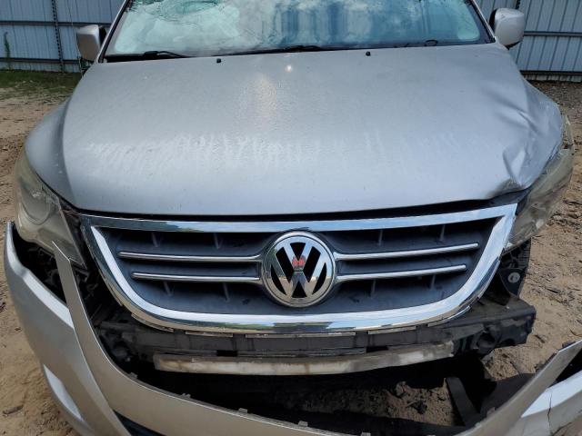 2V8HW341X9R501667 - 2009 VOLKSWAGEN ROUTAN SE SILVER photo 12