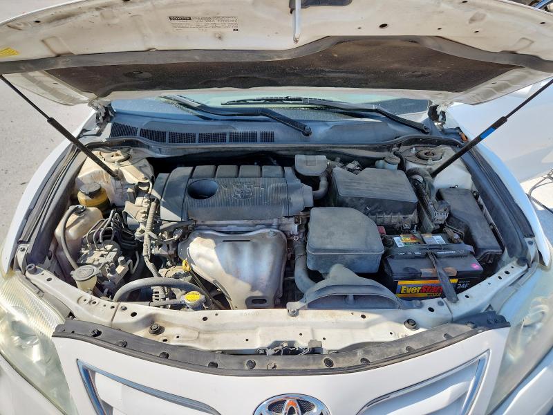 4T1BF3EK0AU567124 - 2010 TOYOTA CAMRY BASE WHITE photo 11