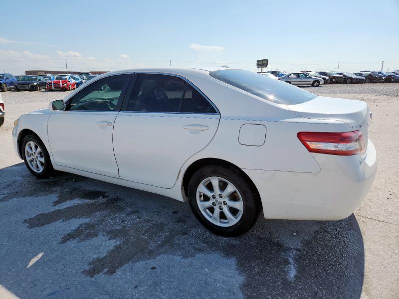 4T1BF3EK0AU567124 - 2010 TOYOTA CAMRY BASE WHITE photo 2