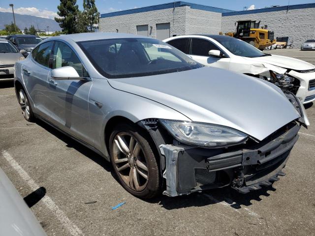 5YJSA1CG1DFP18328 - 2013 TESLA MODEL S Արծաթագույն լուսանկար 4