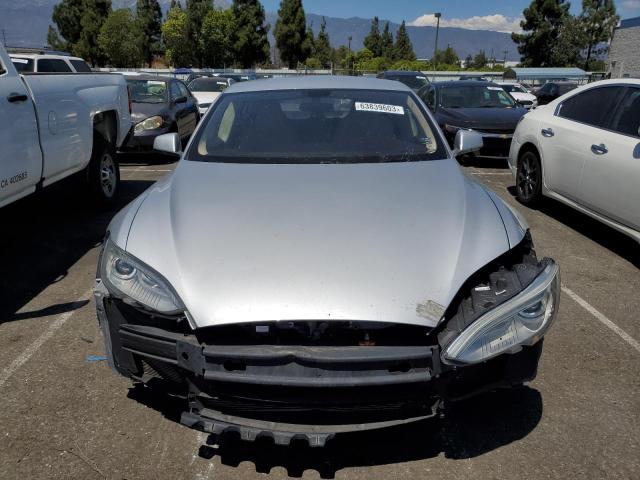 5YJSA1CG1DFP18328 - 2013 TESLA MODEL S Արծաթագույն լուսանկար 5