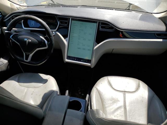 5YJSA1CG1DFP18328 - 2013 TESLA MODEL S Արծաթագույն լուսանկար 8