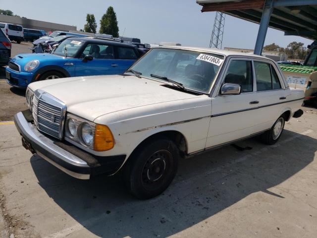 1980 MERCEDES-BENZ 240-CLASS, 