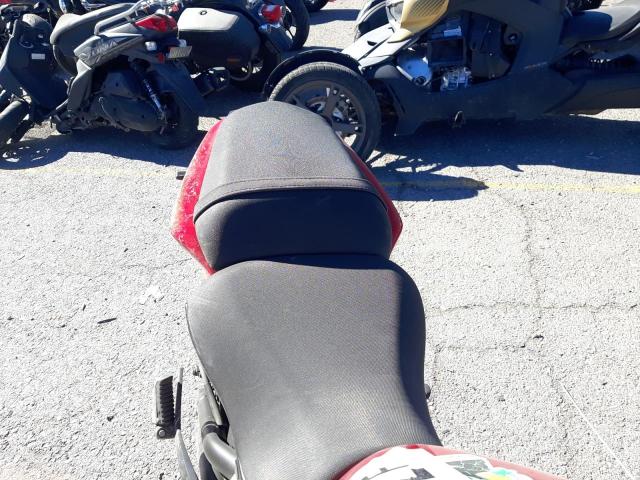 JKAEXEE10GDA22161 - 2016 KAWASAKI EX650 E RED photo 6