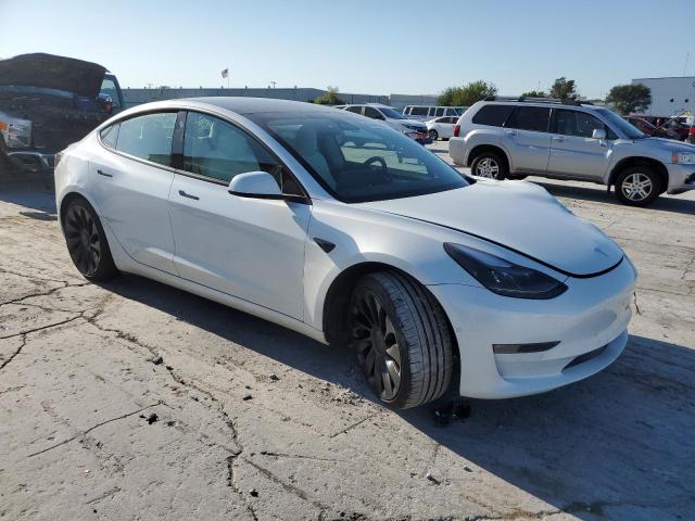 5YJ3E1EC5NF299131 - 2022 TESLA MODEL 3 WHITE photo 4