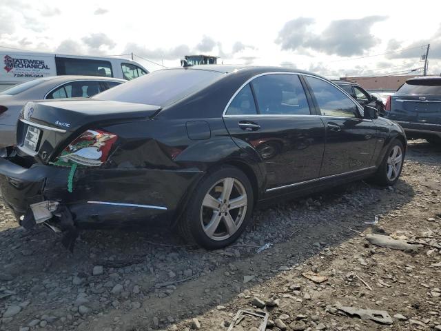 WDDNG9EBXCA470847 - 2012 MERCEDES-BENZ S 550 4MATIC BLACK photo 3