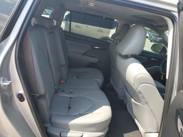 5TDGZRAH6MS534216 - 2021 TOYOTA HIGHLANDER XLE Gümüş foto 10