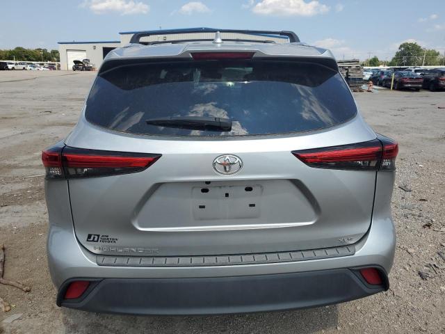 5TDGZRAH6MS534216 - 2021 TOYOTA HIGHLANDER XLE SILVER photo 6