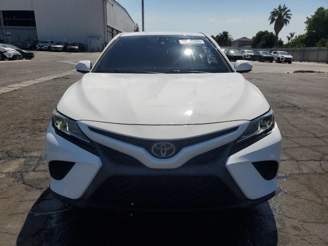 4T1B11HK2KU714754 - 2019 TOYOTA CAMRY L WHITE photo 5