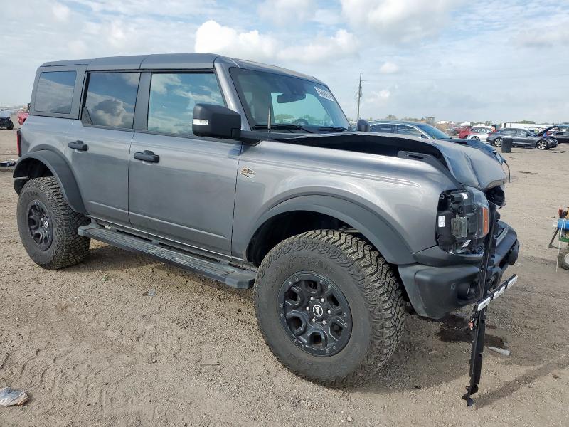 1FMEE5DP6PLB66877 - 2023 FORD BRONCO BASE GRAY photo 4