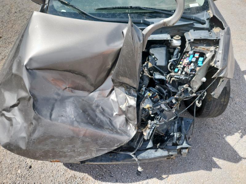 2T1BURHE0JC016692 - 2018 TOYOTA COROLLA L Qəhvəyi foto 11