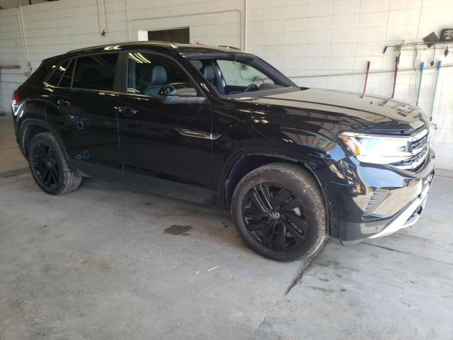 1V2HE2CA4PC205140 - 2023 VOLKSWAGEN ATLAS CROS SE BLACK photo 4
