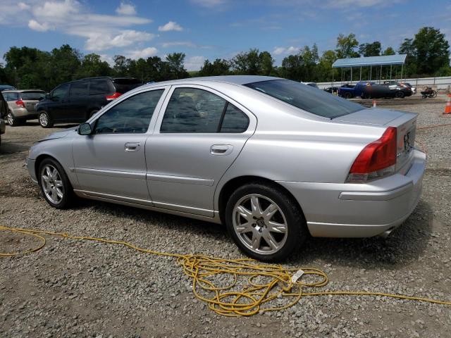 YV1RS592452441929 - 2005 VOLVO S60 2.5T SILVER photo 2