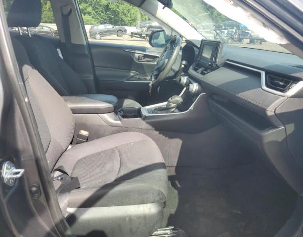 2T3F1RFVXMW202893 - 2021 TOYOTA RAV4 LE 灰色 照片 7