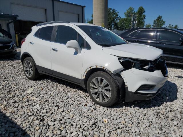 KL4CJASB1LB004964 - 2020 BUICK ENCORE PREFERRED WHITE photo 4