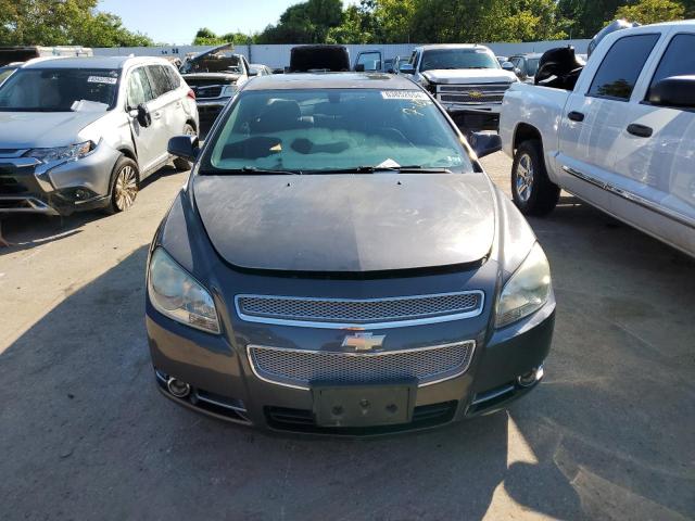 1G1ZE5E72A4116931 - 2010 CHEVROLET MALIBU LTZ ნაცრისფერი ფოტო 5