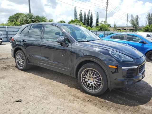 WP1AA2A20GLA06241 - 2016 PORSCHE CAYENNE BLACK photo 4