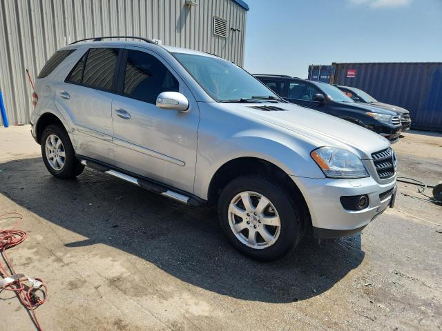 4JGBB86E16A008627 - 2006 MERCEDES-BENZ ML 350 SILVER photo 4