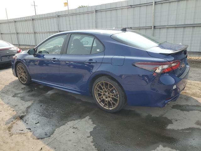 4T1T31AK7RU062359 - 2024 TOYOTA CAMRY SE NIGHT SHADE BLUE photo 2