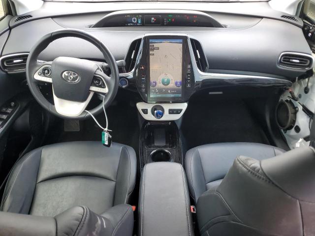JTDKARFP7J3098961 - 2018 TOYOTA PRIUS PRIM WHITE photo 8