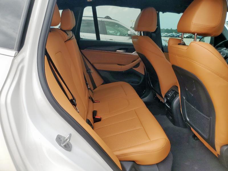 WBX47DP08RN314718 - 2024 BMW X3 SDRIVE30I WHITE photo 11