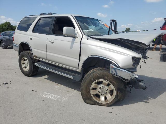 JT3HN86R2X0230551 - 1999 TOYOTA 4RUNNER SR5 SILVER photo 4