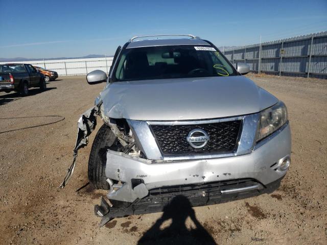5N1AR2MM8FC636431 - 2015 NISSAN PATHFINDER S 银色 照片 9
