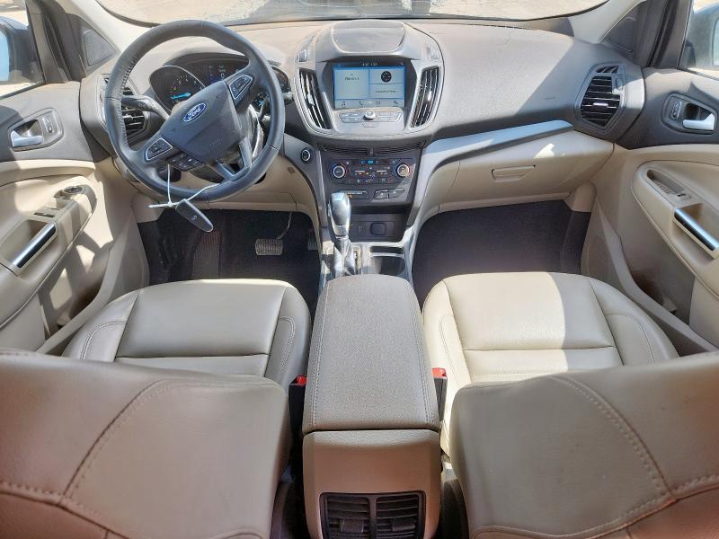 1FMCU0HD6KUB07652 - 2019 FORD ESCAPE SEL შავი ფოტო 8