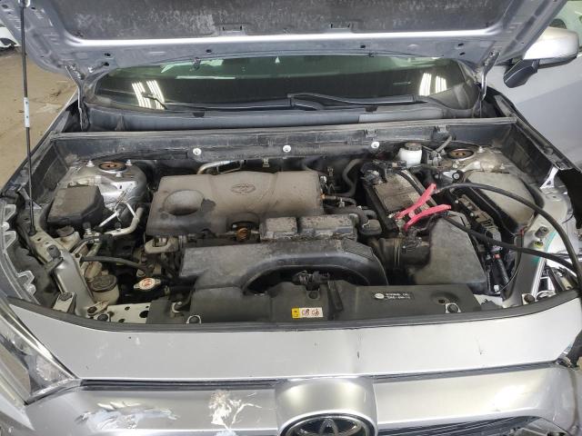 2T3P1RFV0MC190016 - 2021 TOYOTA RAV4 XLE SILVER photo 12