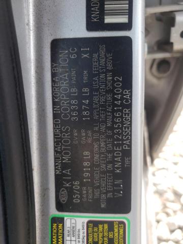 KNADE123566144002 - 2006 KIA RIO SILVER photo 12