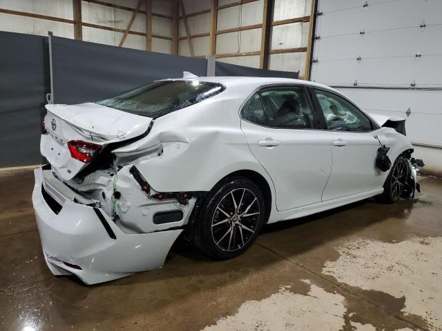 4T1G11AK7RU237474 - 2024 TOYOTA CAMRY SE NIGHT SHADE WHITE photo 3