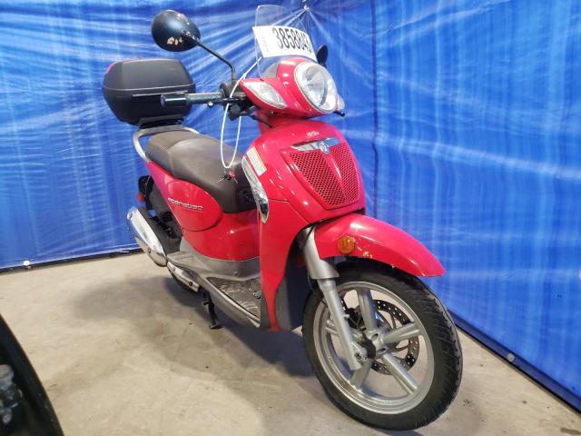 ZD4RBC0028J000742 - 2008 APRILIA SCARABEO 200 RED photo 1