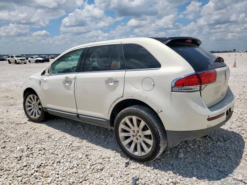 2LMDJ6JK5DBL04320 - 2013 LINCOLN MKX WHITE photo 2