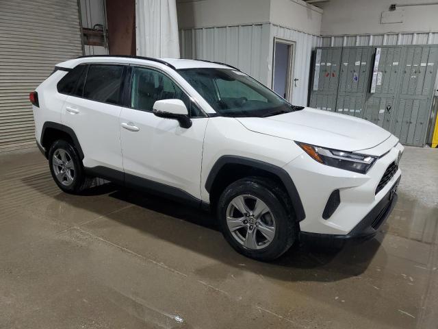 2T3P1RFV5NW258763 - 2022 TOYOTA RAV4 XLE 白色 照片 4