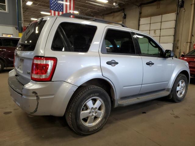 1FMCU9DG8BKA16298 - 2011 FORD ESCAPE XLT SILVER photo 3