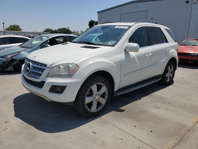 4JGBB8GB6AA622974 - 2010 MERCEDES-BENZ ML 350 4MATIC WHITE photo 1