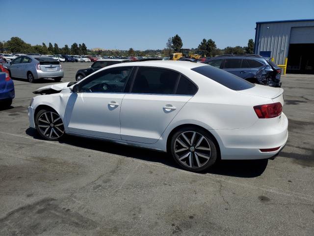 3VW4T7AJ0DM452331 - 2013 VOLKSWAGEN JETTA GLI WHITE photo 2