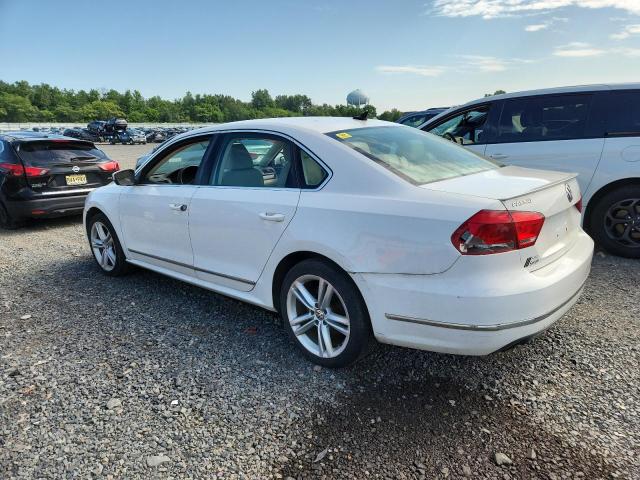 1VWCN7A32DC005895 - 2013 VOLKSWAGEN PASSAT SEL Beyaz fotoğraf 2