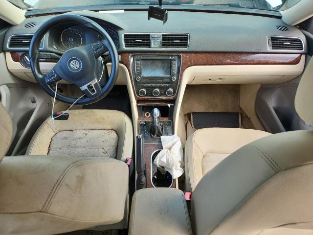 1VWCN7A32DC005895 - 2013 VOLKSWAGEN PASSAT SEL Beyaz fotoğraf 8